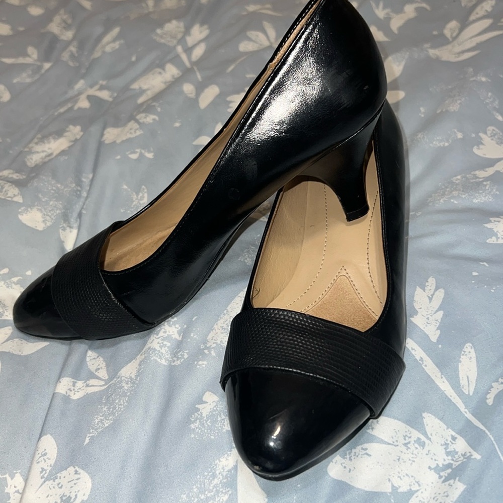 Naturalizer Black Heels